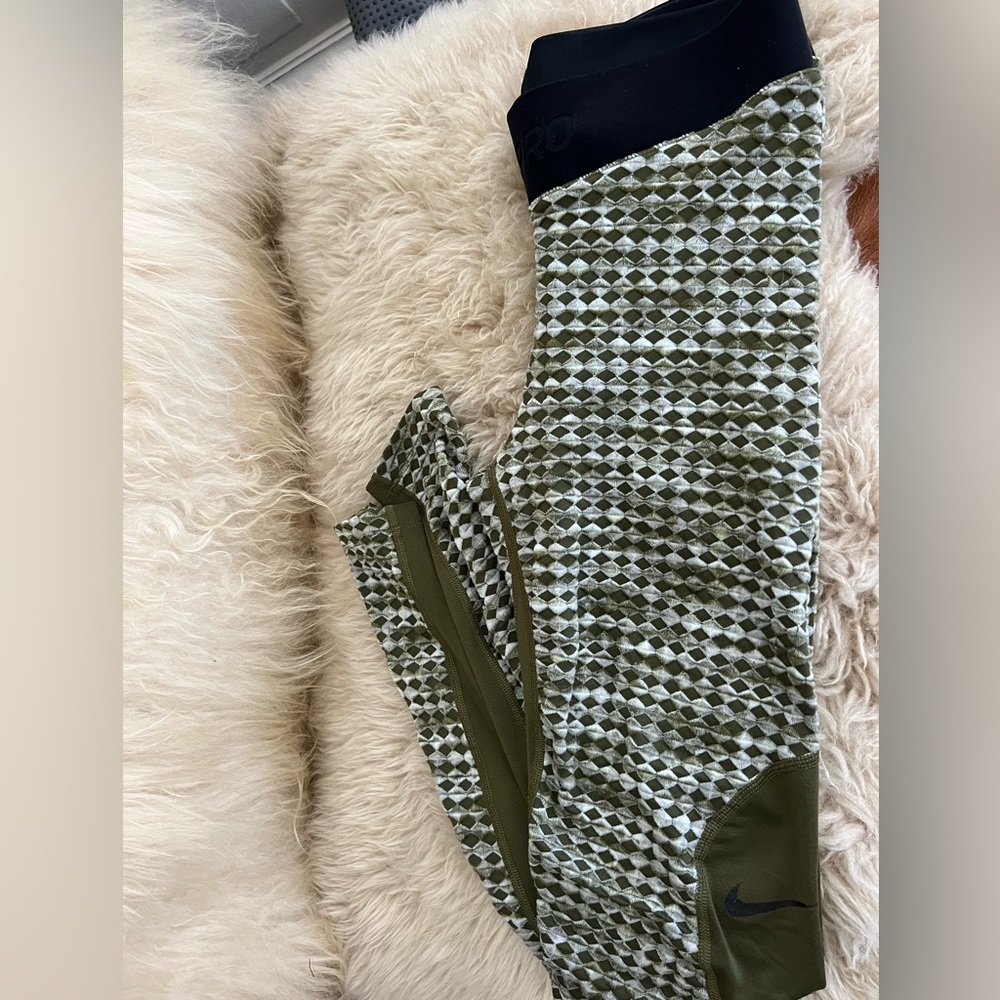 Nike Workout Pants - image 3